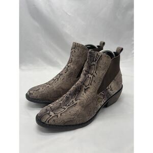 Dominique Nicole Rashida Women's Size 8.5M Snake Print Ankle Boots